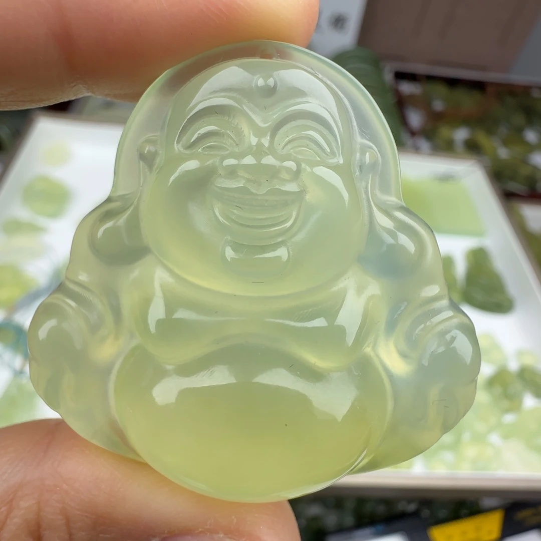蛇纹石玉未镶嵌颈饰