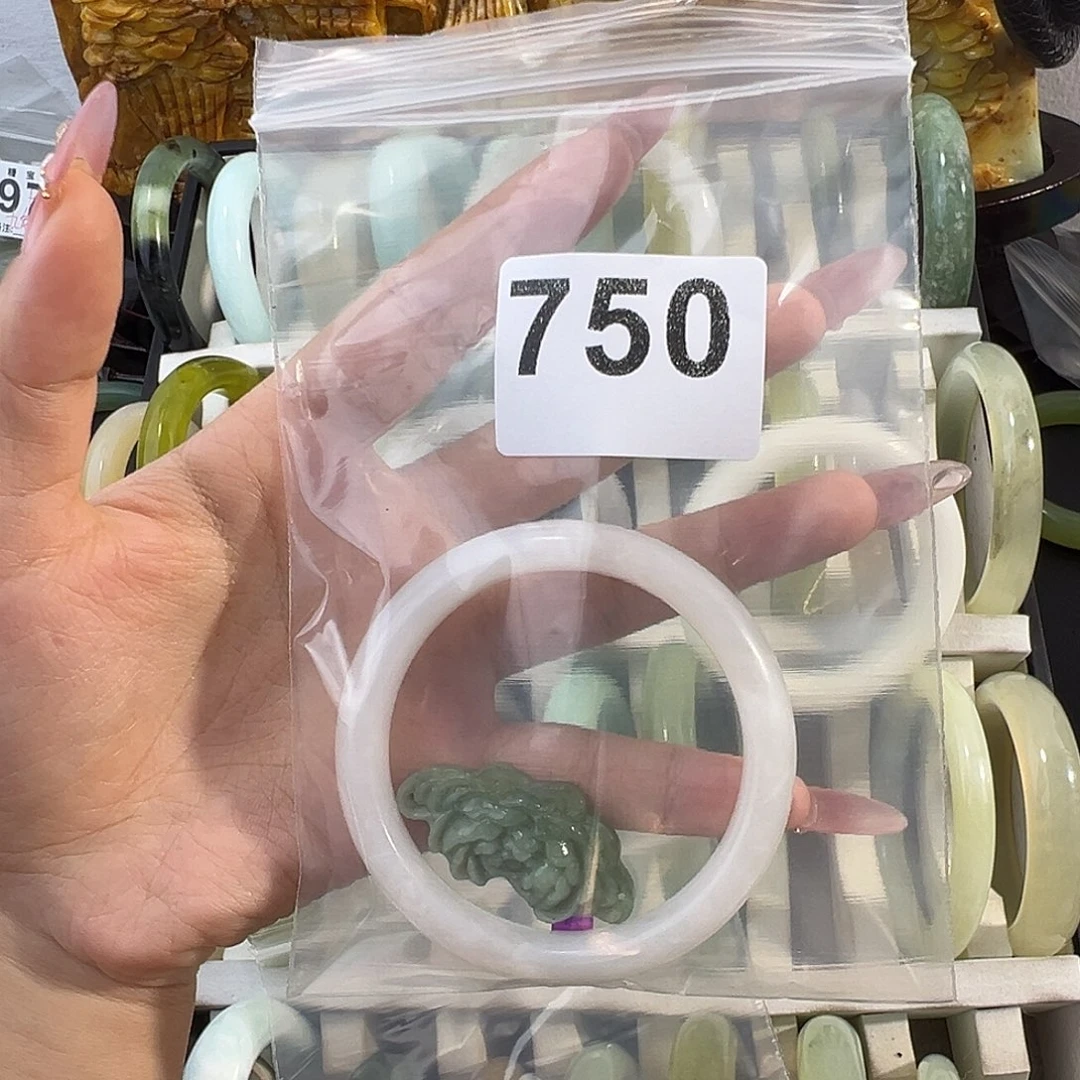 与***）蛇纹石玉未镶嵌手镯