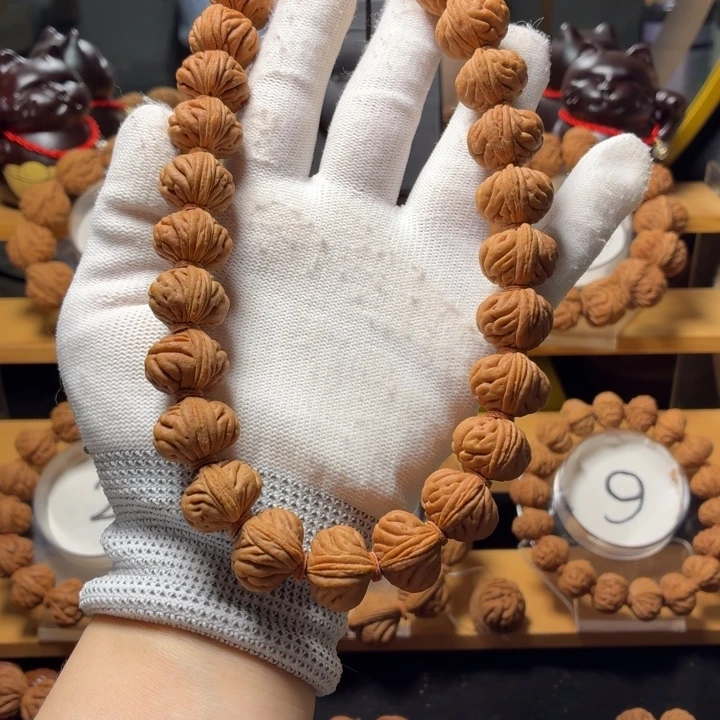 K***文玩核桃吊坠桃核手串皮质王矮桩