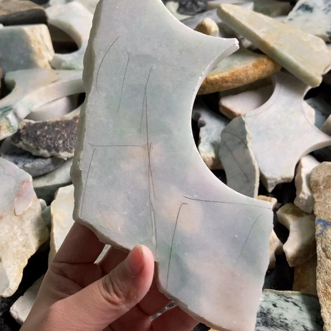 翡翠未镶嵌颈饰天然翡翠