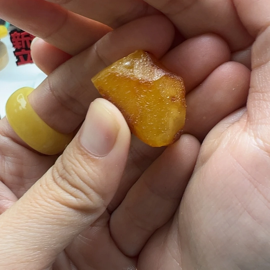 何***扇定制琥珀蜜蜡定制