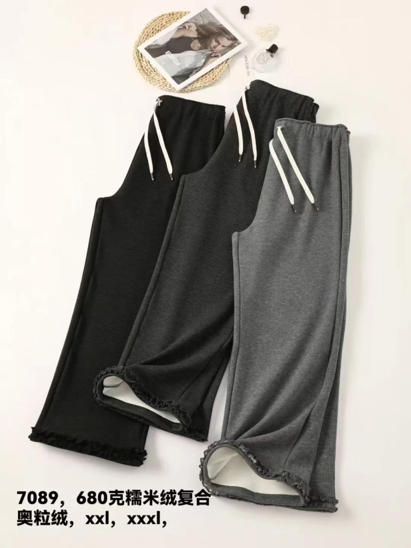 7089孕妇680克加厚加绒糯米直通裤。