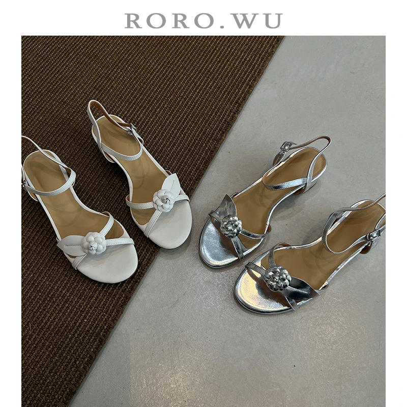 娆娆吴·牛皮夏季花朵扣带露趾文艺百搭优雅气质粗跟凉鞋T484