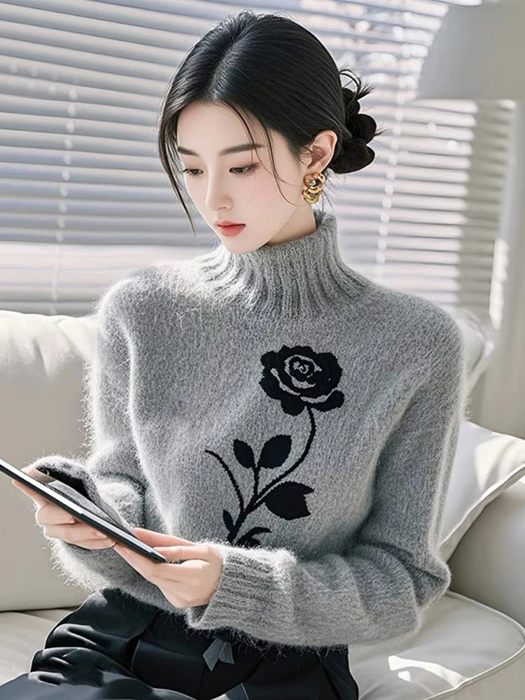 玫瑰刺绣针织打底衫女冬季新款设计感不撞款百搭上衣套头长袖毛衣