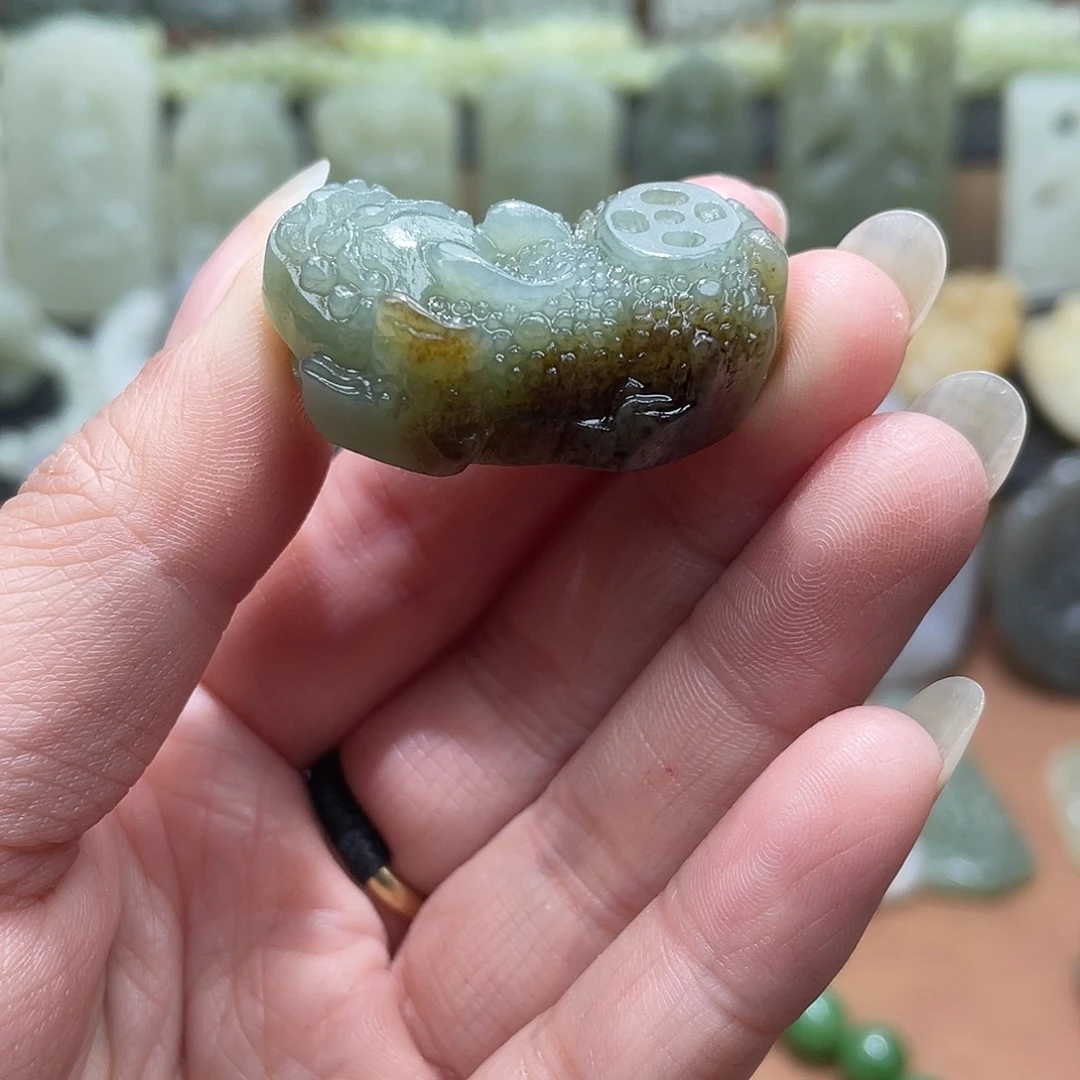 和田玉未镶嵌吊坠(不含链)