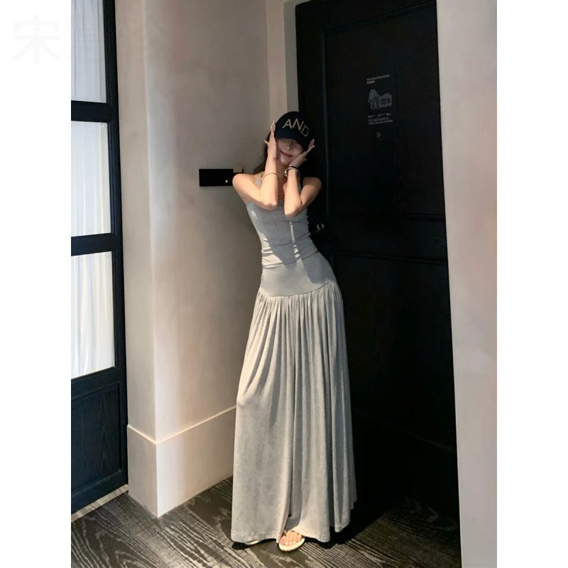 辣妹修身显瘦挂脖露背吊带背心女上衣高腰百褶半身长裙子两件套装