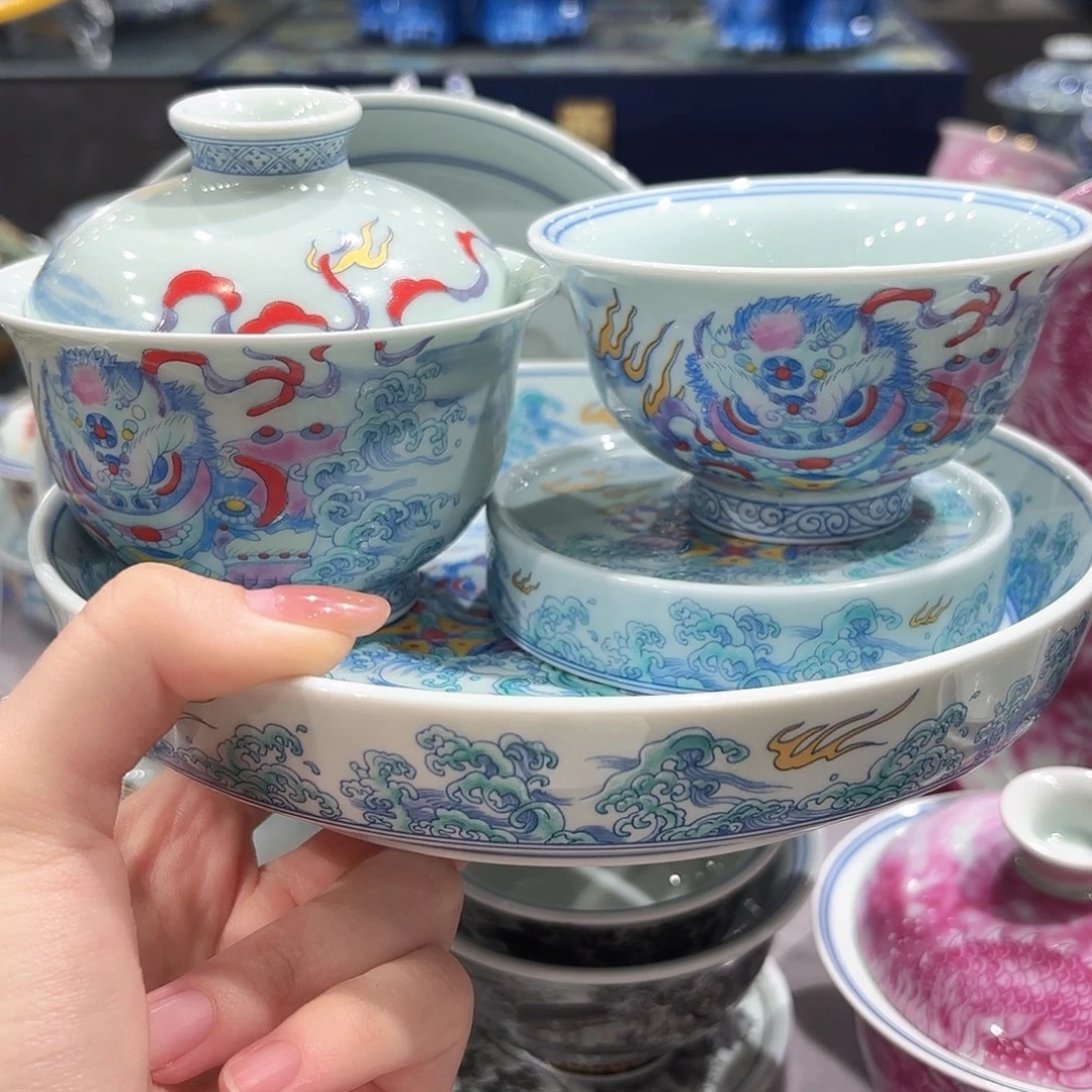 瓷片景德镇瓷器精品陈列