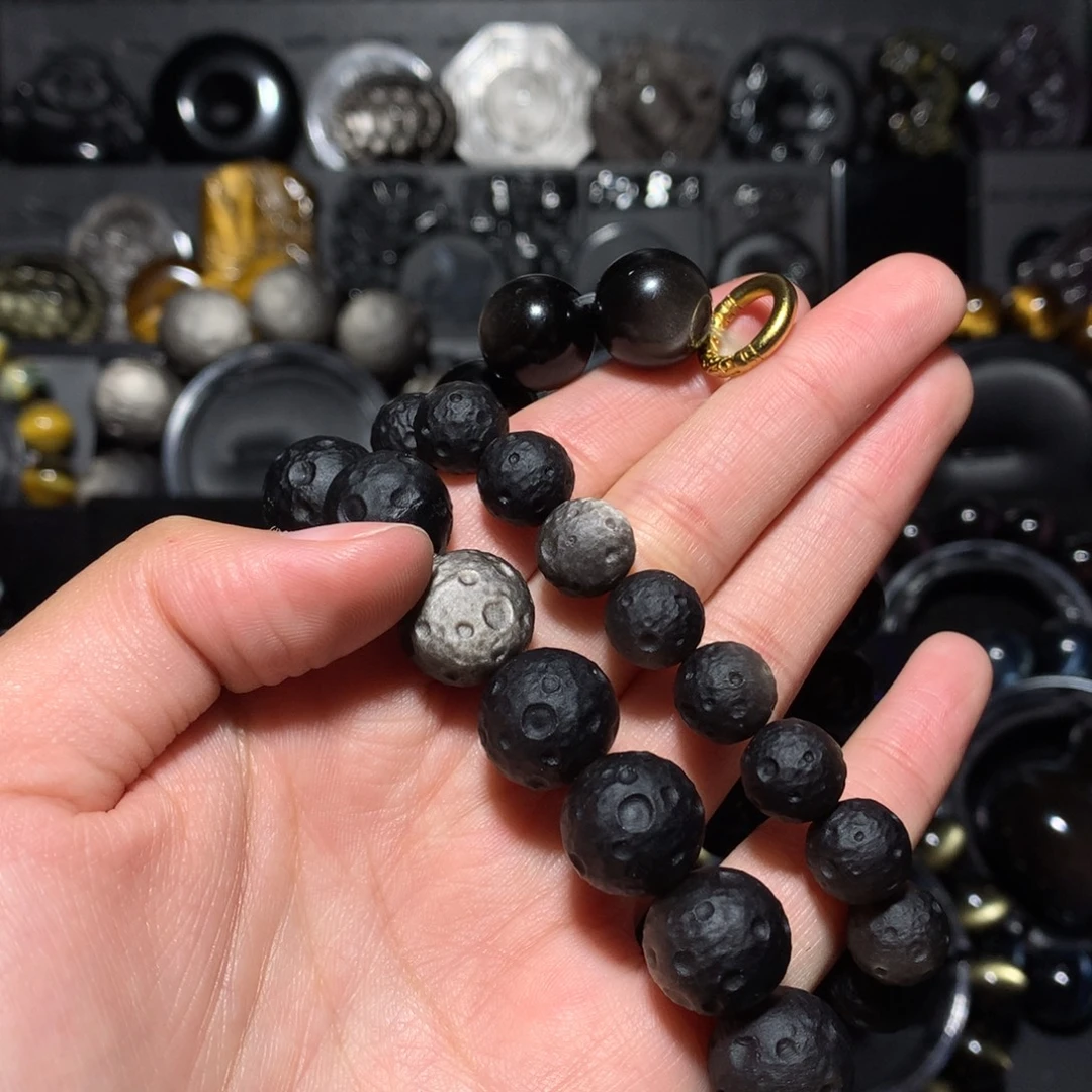 黑曜岩未镶嵌珠宝奇石
