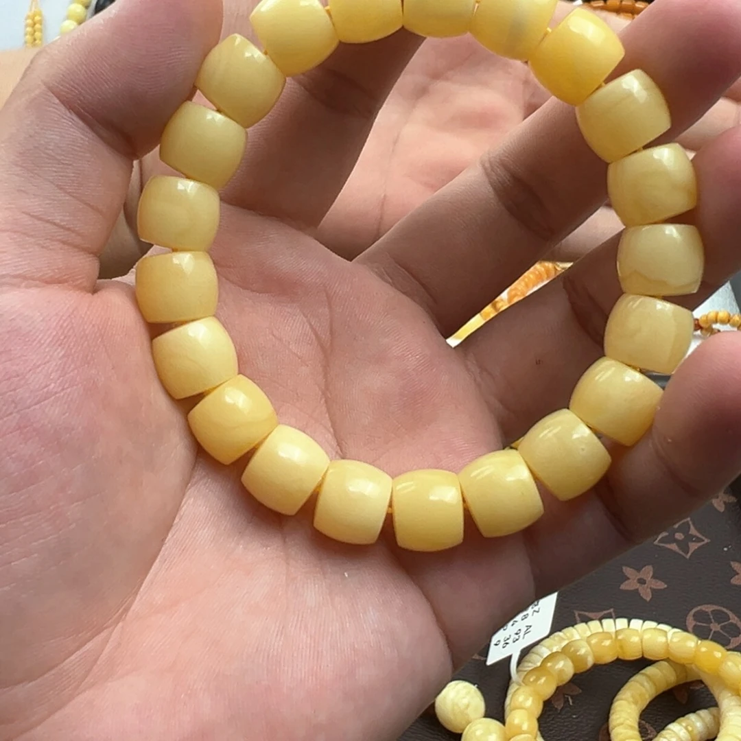 【闪购商品】手串琥珀未镶嵌
