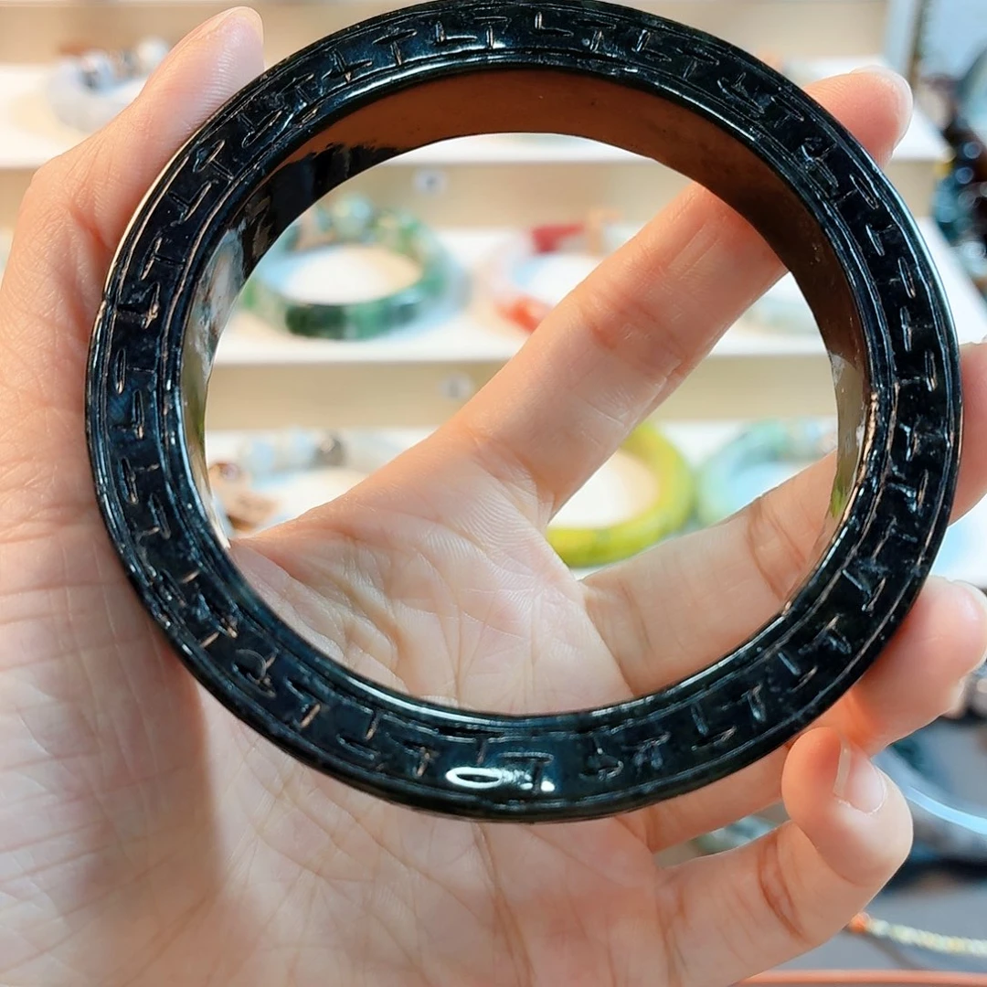 i***兴翡翠未镶嵌手链手串