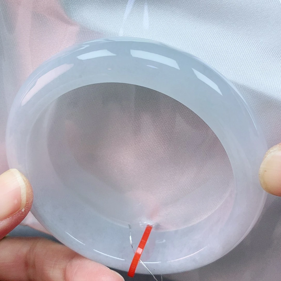 翡翠手镯未镶嵌57轮胎