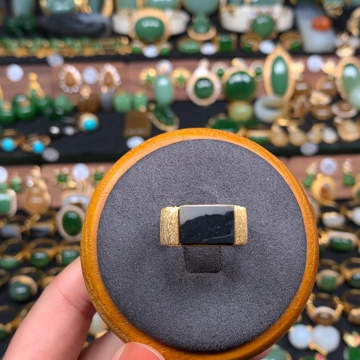 定制和田玉戒指银S925镶嵌