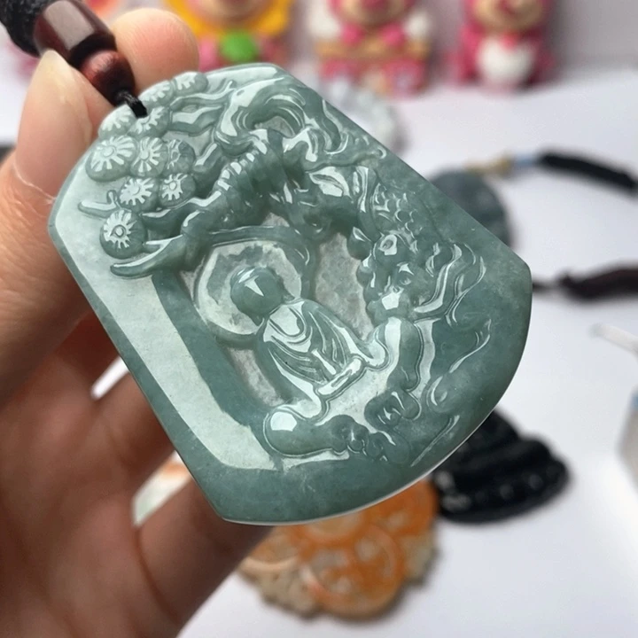 翡翠未镶嵌颈饰翡翠