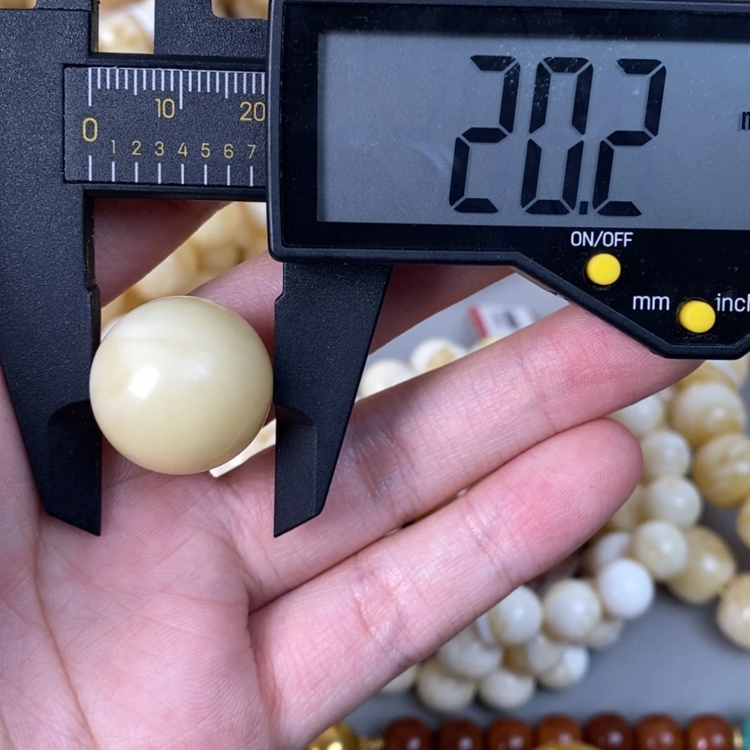 蜜蜡未镶嵌珠宝奇石4.7g