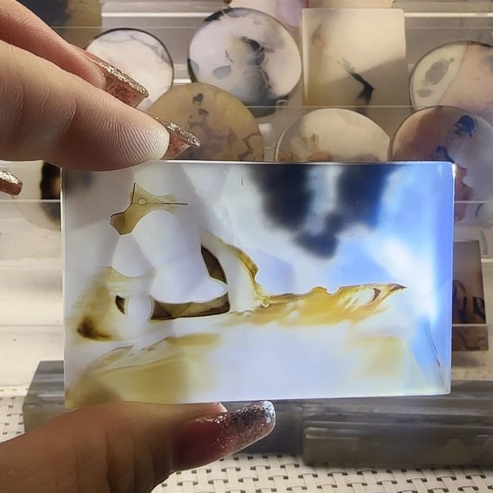 玛瑙/玉髓未镶嵌珠宝奇石