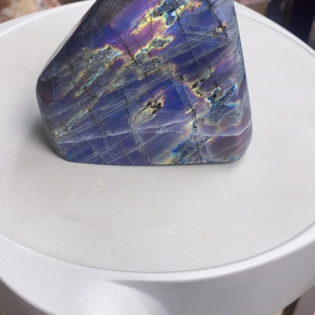 潇***潇未镶嵌珠宝半成品水晶