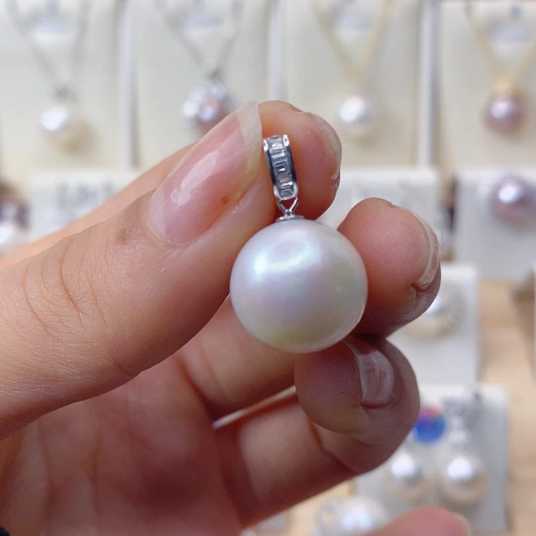 淡水珍珠吊坠(赠链)银S925镶嵌