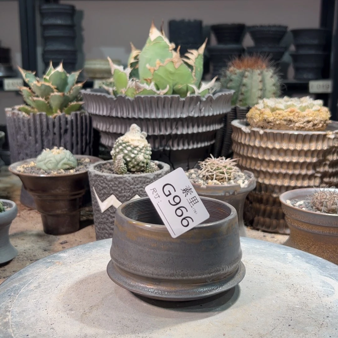 景德镇手工素里内口8.5高6瑕疵