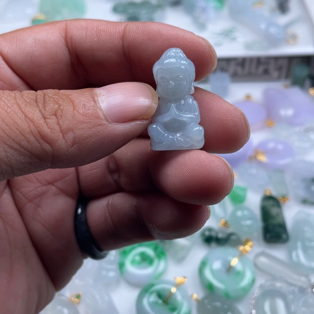 翡翠未镶嵌颈饰翡翠宝宝佛
