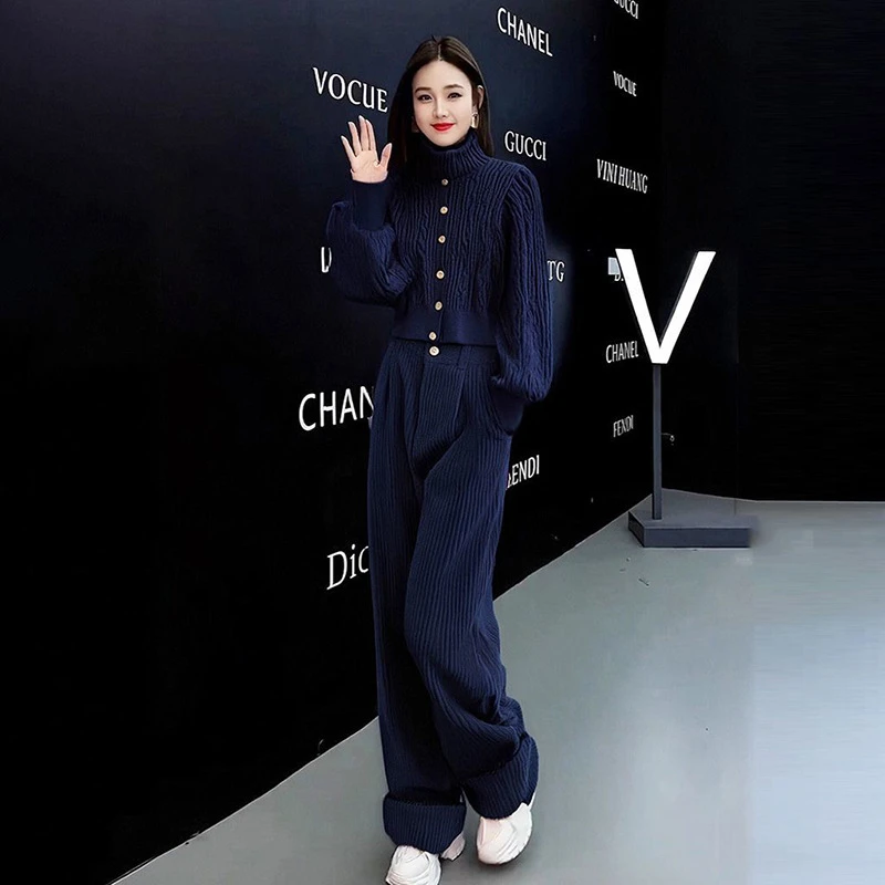 2025秋冬季大码胖巨显瘦套装藏蓝色高领毛衣灯芯绒阔腿裤两件套