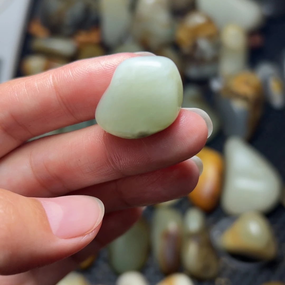 和田玉未镶嵌挂件100