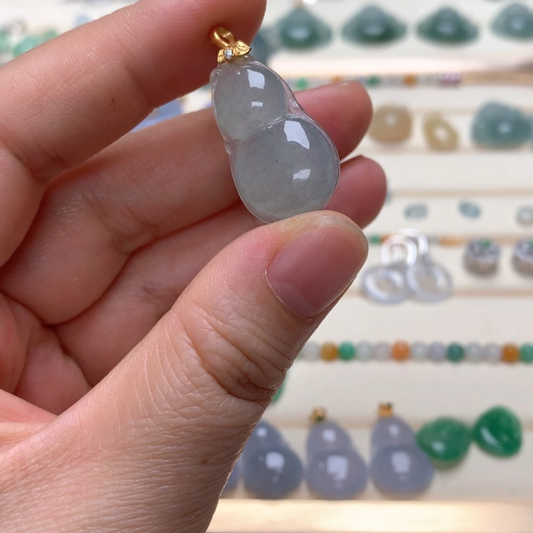 翡翠银S925镶嵌颈饰翡翠葫芦