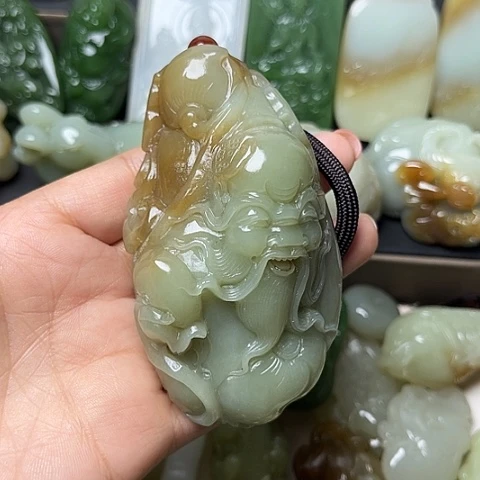 颈饰未镶嵌和田玉毛***仰