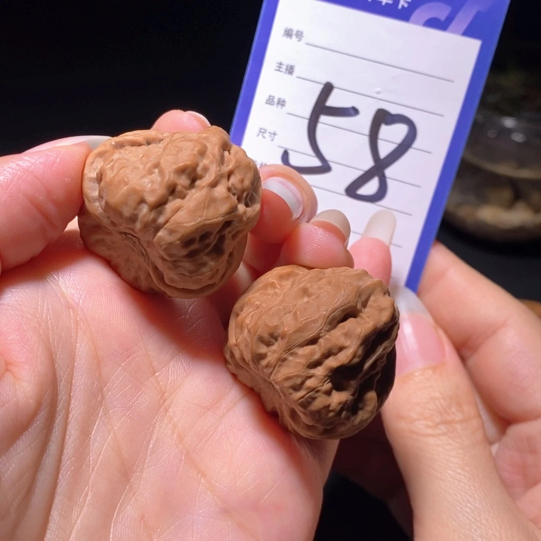 文玩核桃把件蛤蟆头32左右无运费险偏远不包邮有修