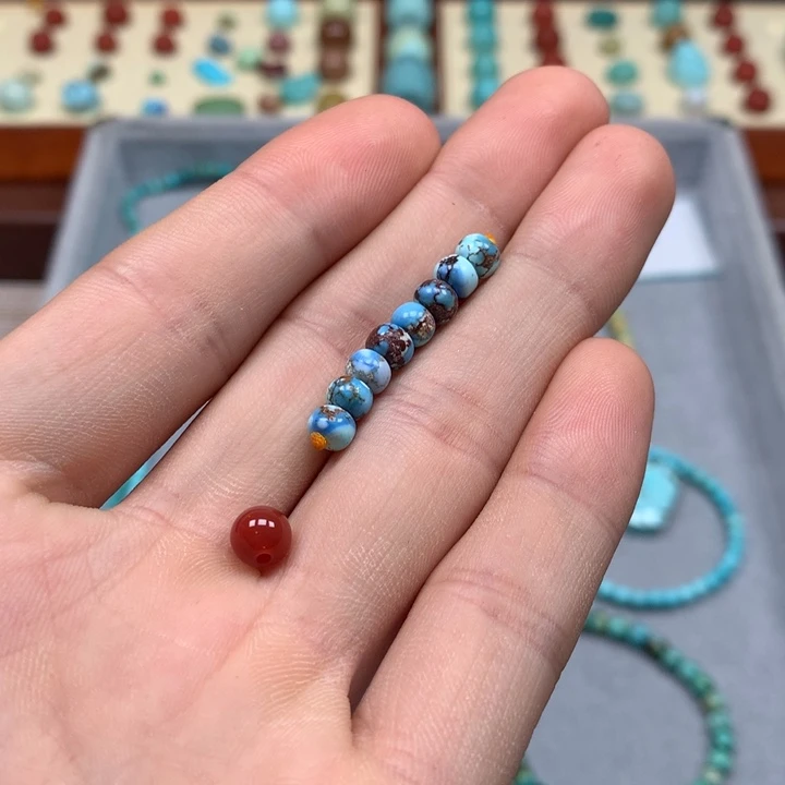 南红玛瑙配饰未镶嵌