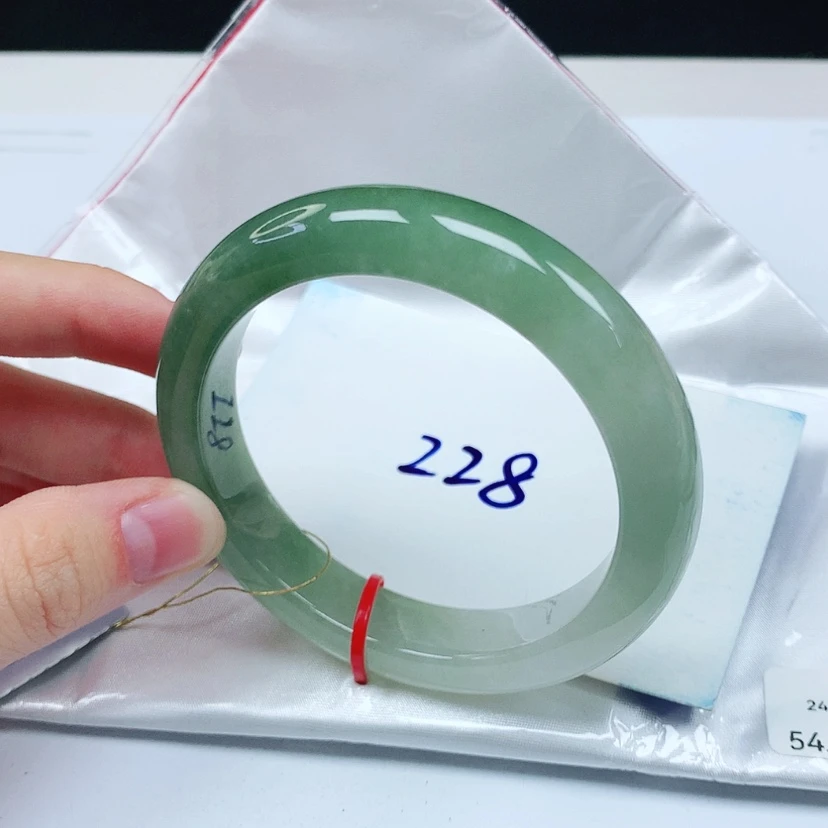 【闪购商品】翡翠手镯未镶嵌缅甸天然a货手镯54+