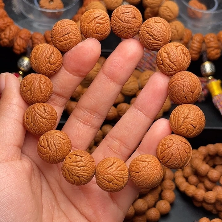 手串桃核金丝龙珠1.6