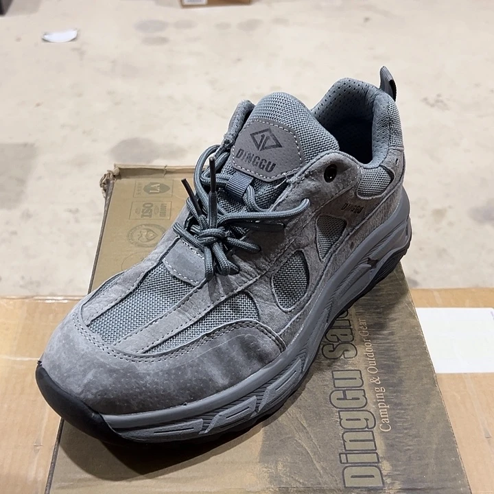 41码防砸防刺劳保鞋鞋。