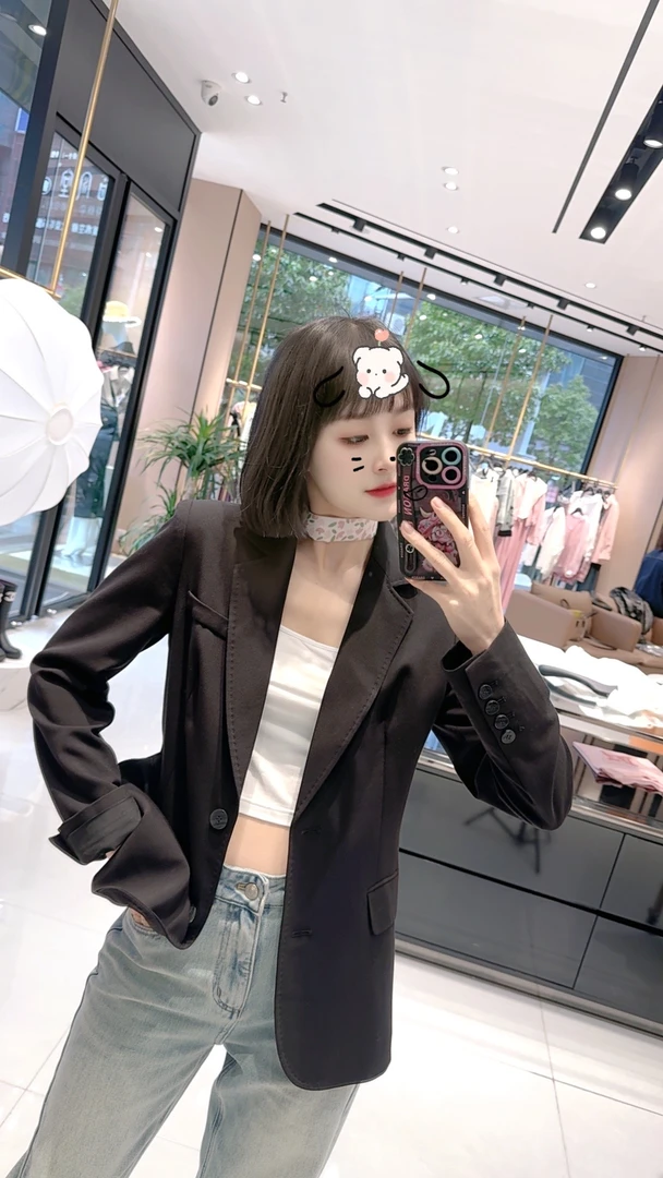 玛丝恩迪新款西装