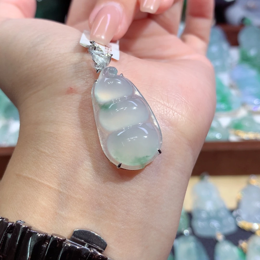 吊坠(不含链)18K金镶嵌翡翠