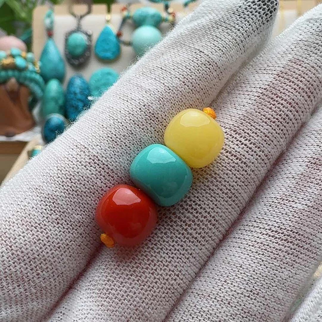 绿松石配饰未镶嵌