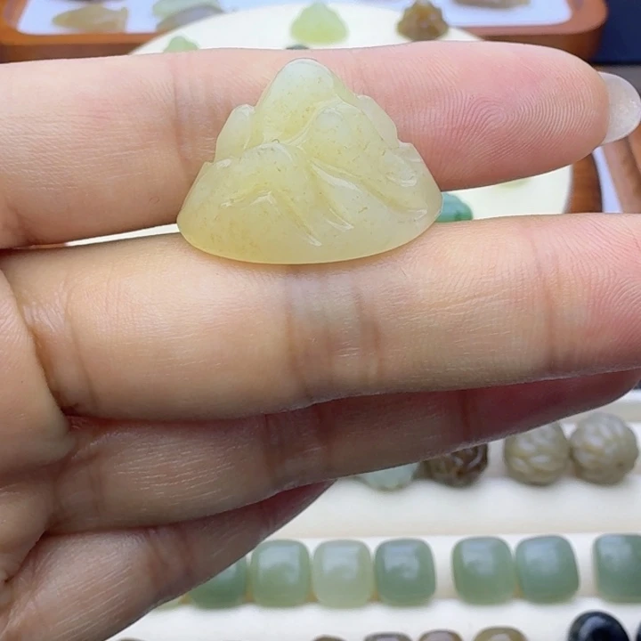 *****和田玉（糖玉）未镶嵌车挂