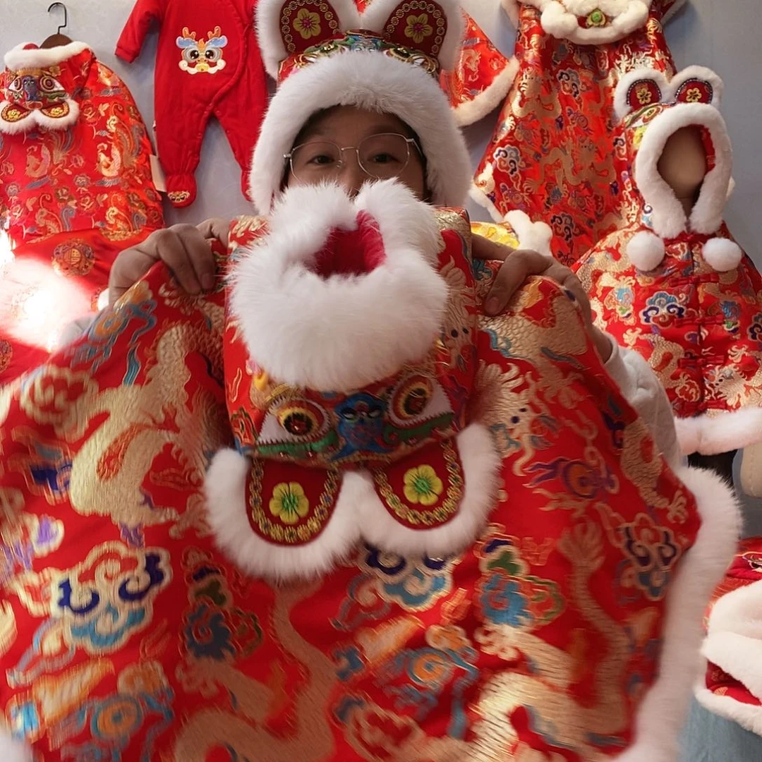 三醋酯纤维手工虎头真毛小斗篷 棉花款