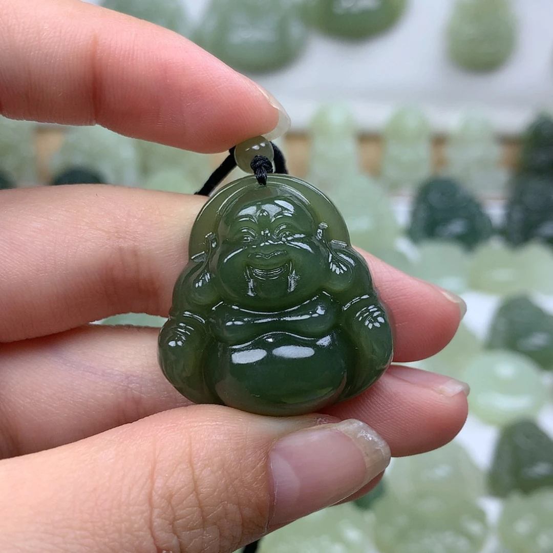 【闪购商品】颈饰未镶嵌和田玉张****?