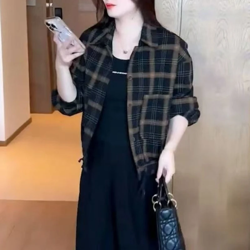 新款休闲显瘦时尚气质洋气碎花拼接长袖短外套