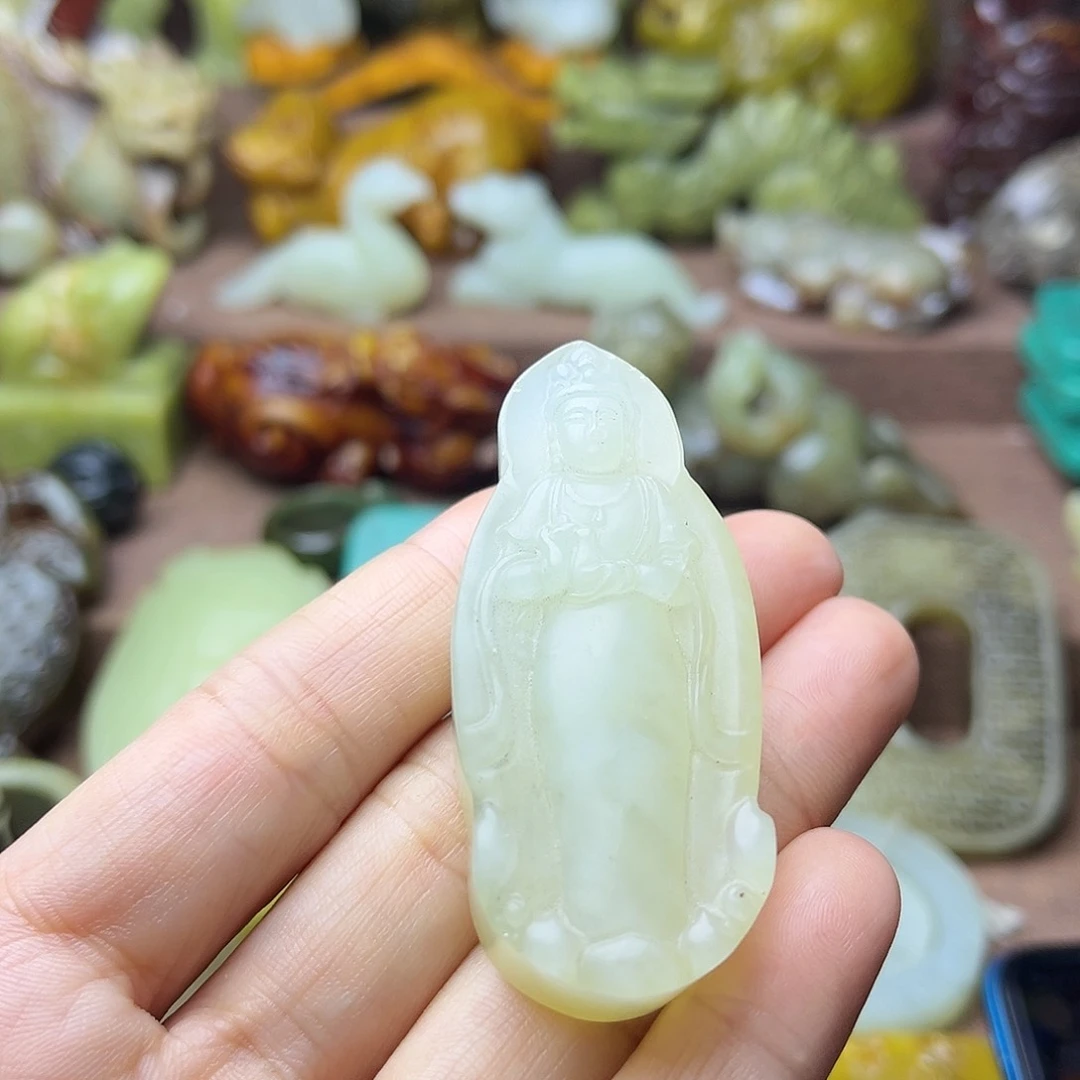 白玉菩提吊坠21。。