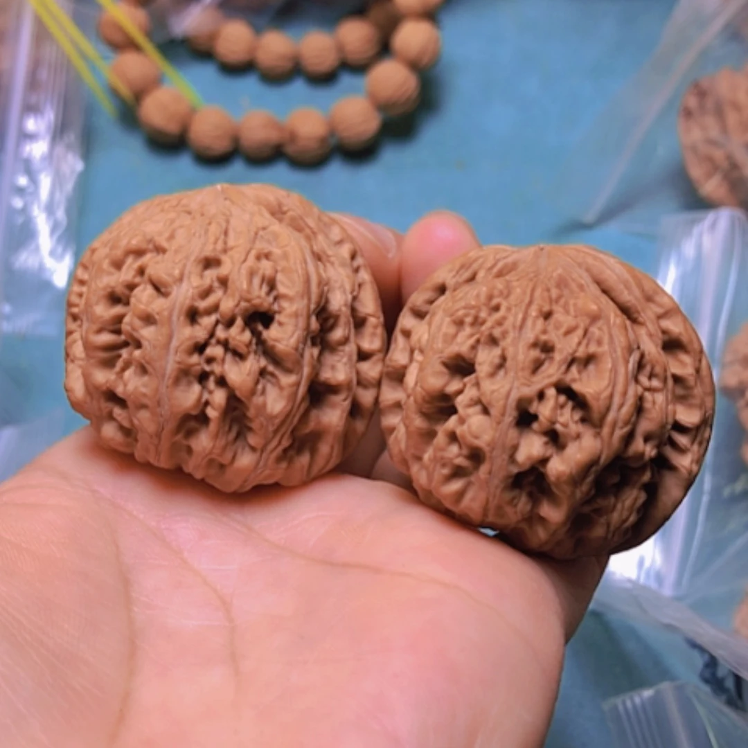 【闪购商品】核桃摆件40水尖粗筋出油