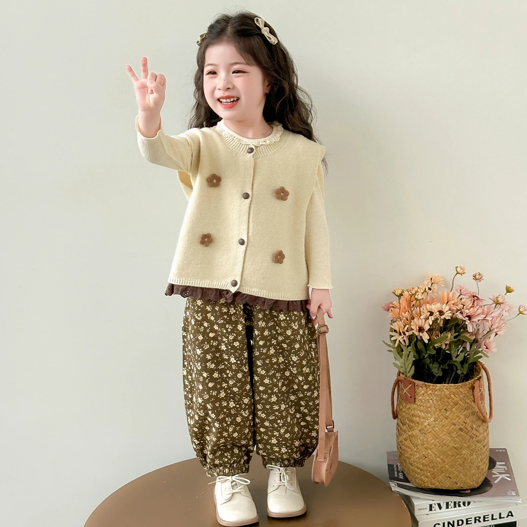 女童秋装套装2025新款儿童毛衣马甲碎花裤子洋气女宝宝森系三件套