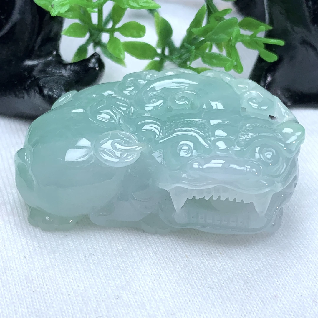 天然缅甸翡翠A货冰种浅绿口含珠霸王貔貅吊坠45.3−27.4−16.4mm