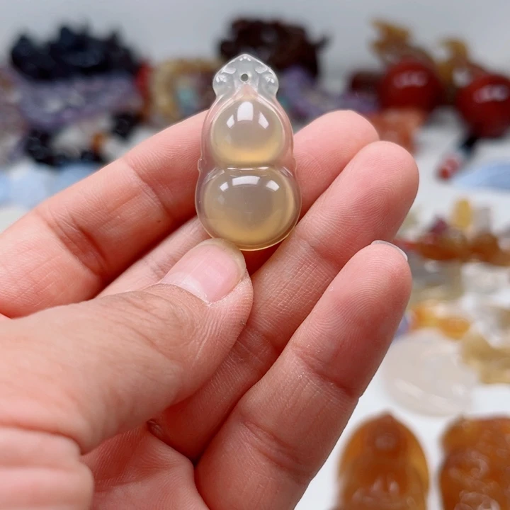 玛瑙/玉髓颈饰未镶嵌