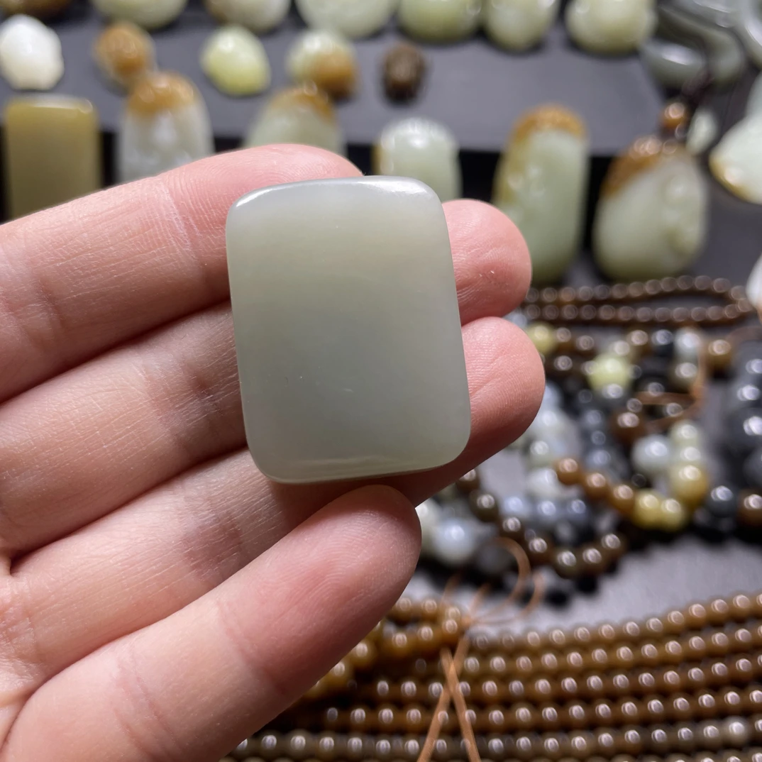 新疆和田玉且末近况料牌子