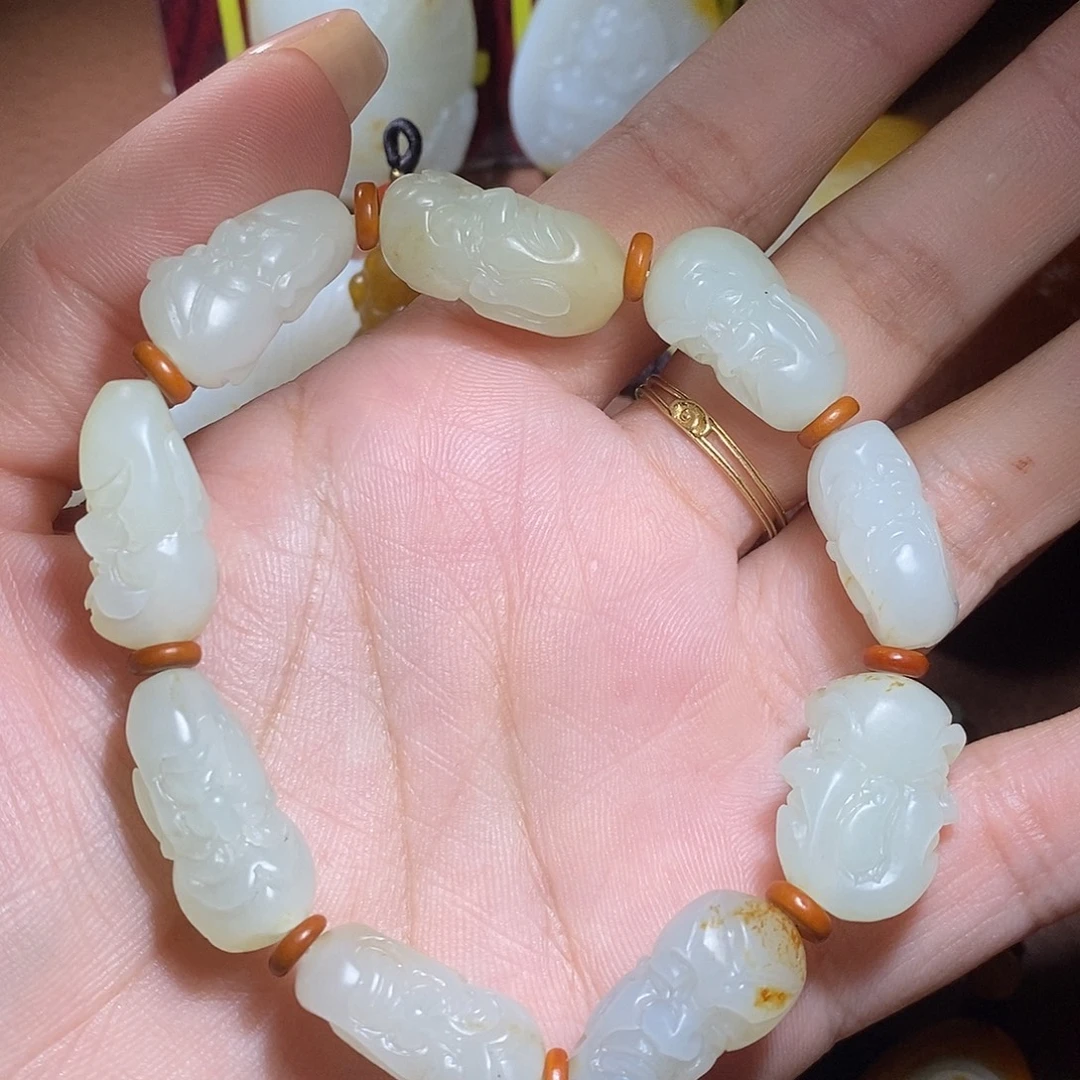 赵****未镶嵌和田玉挂件