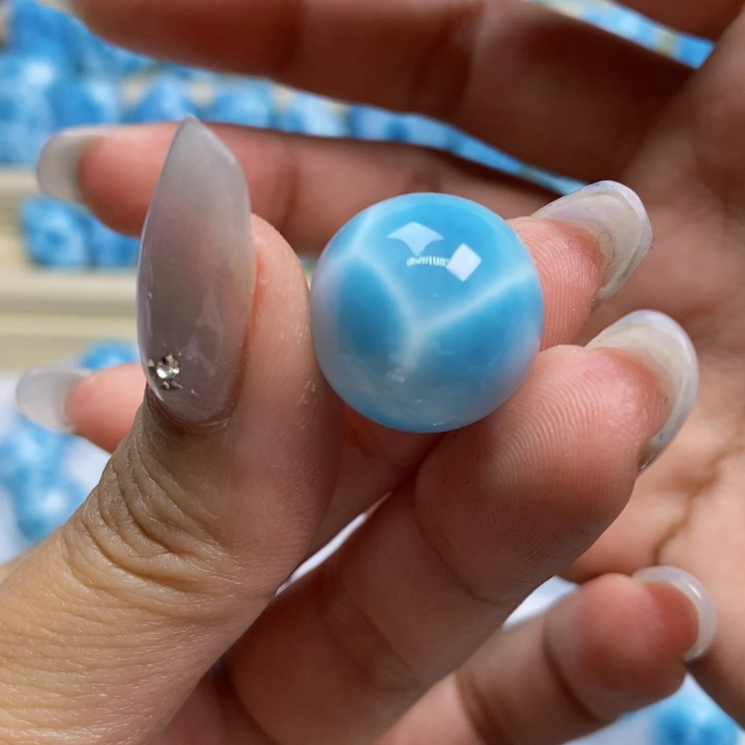 针钠钙石（海纹石）未镶嵌颈饰还***呢