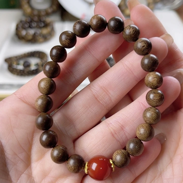 沉香手串越南富森红土沉香瘤疤沉水老料0.9