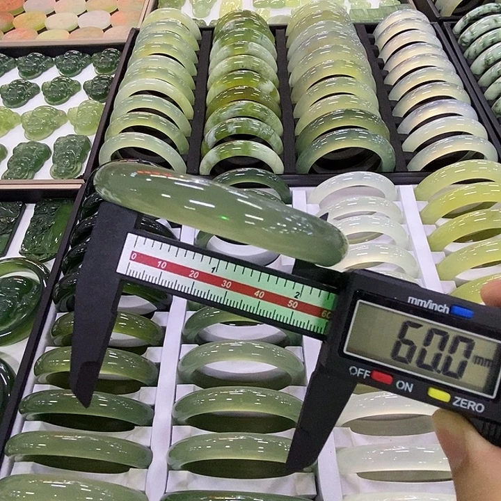 岫玉未镶嵌手镯天然