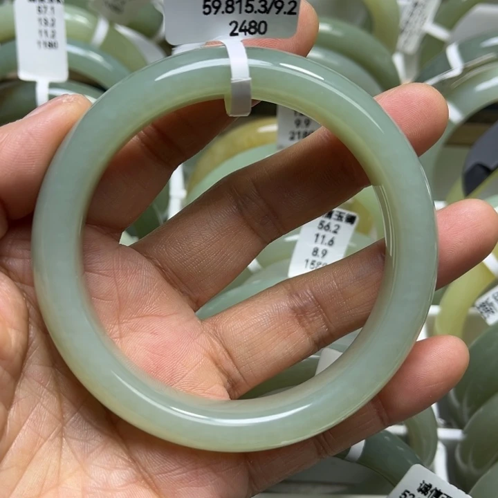 未镶嵌手镯和田玉（糖玉）